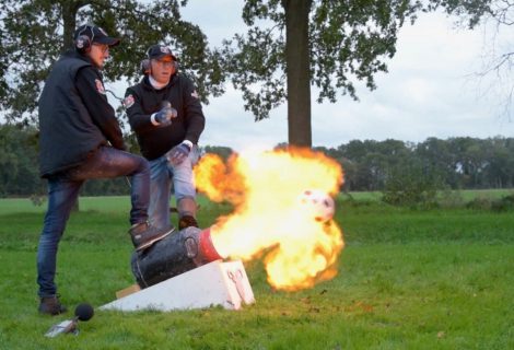 Ga je carbidschieten? Meld het de gemeente